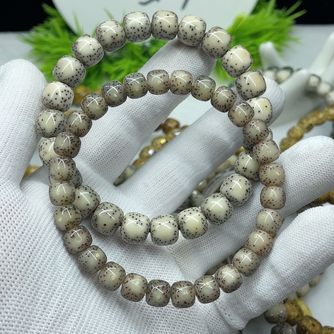 星月菩提手串z***5一线天的