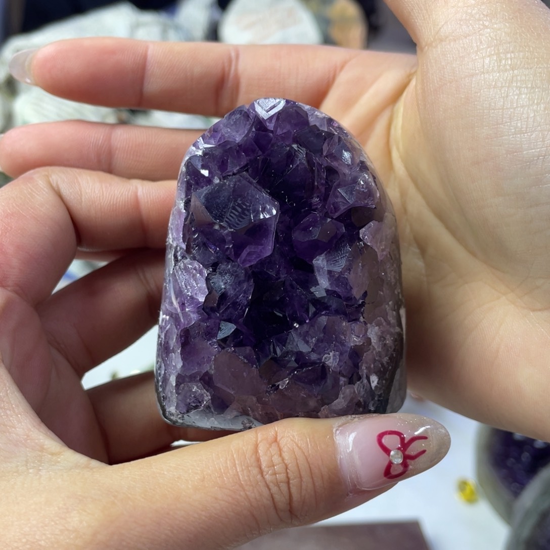 紫晶大型摆件（非配饰）未镶嵌