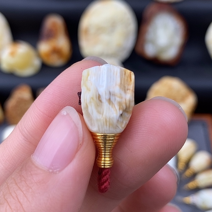 琥珀未镶嵌裸石11三通