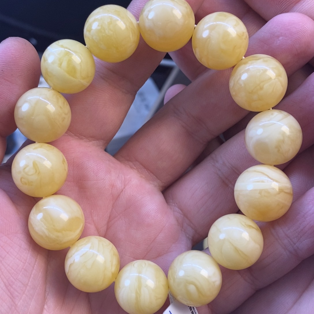 蜜蜡未镶嵌珠宝奇石