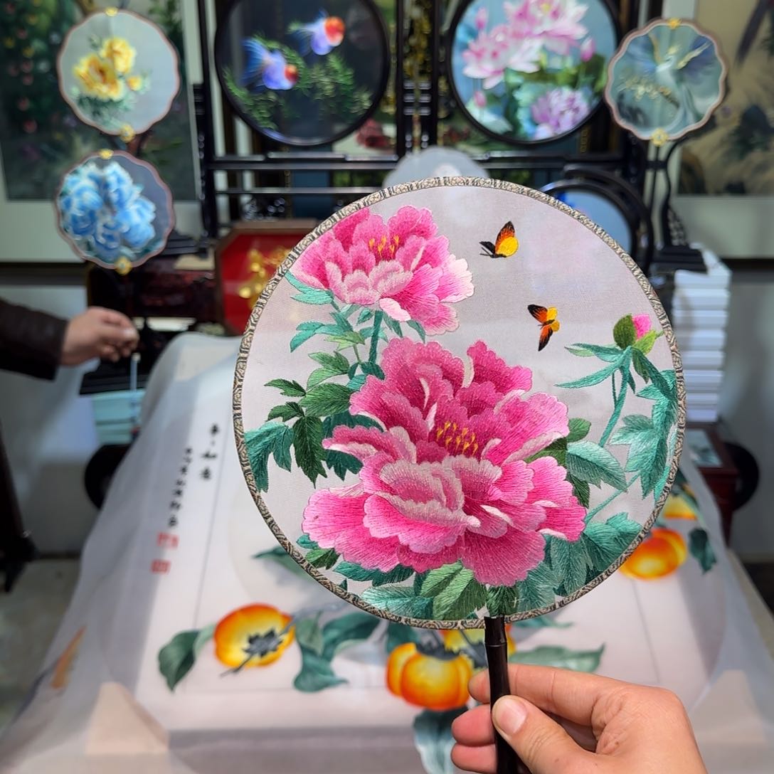 刺绣刺绣工艺精湛