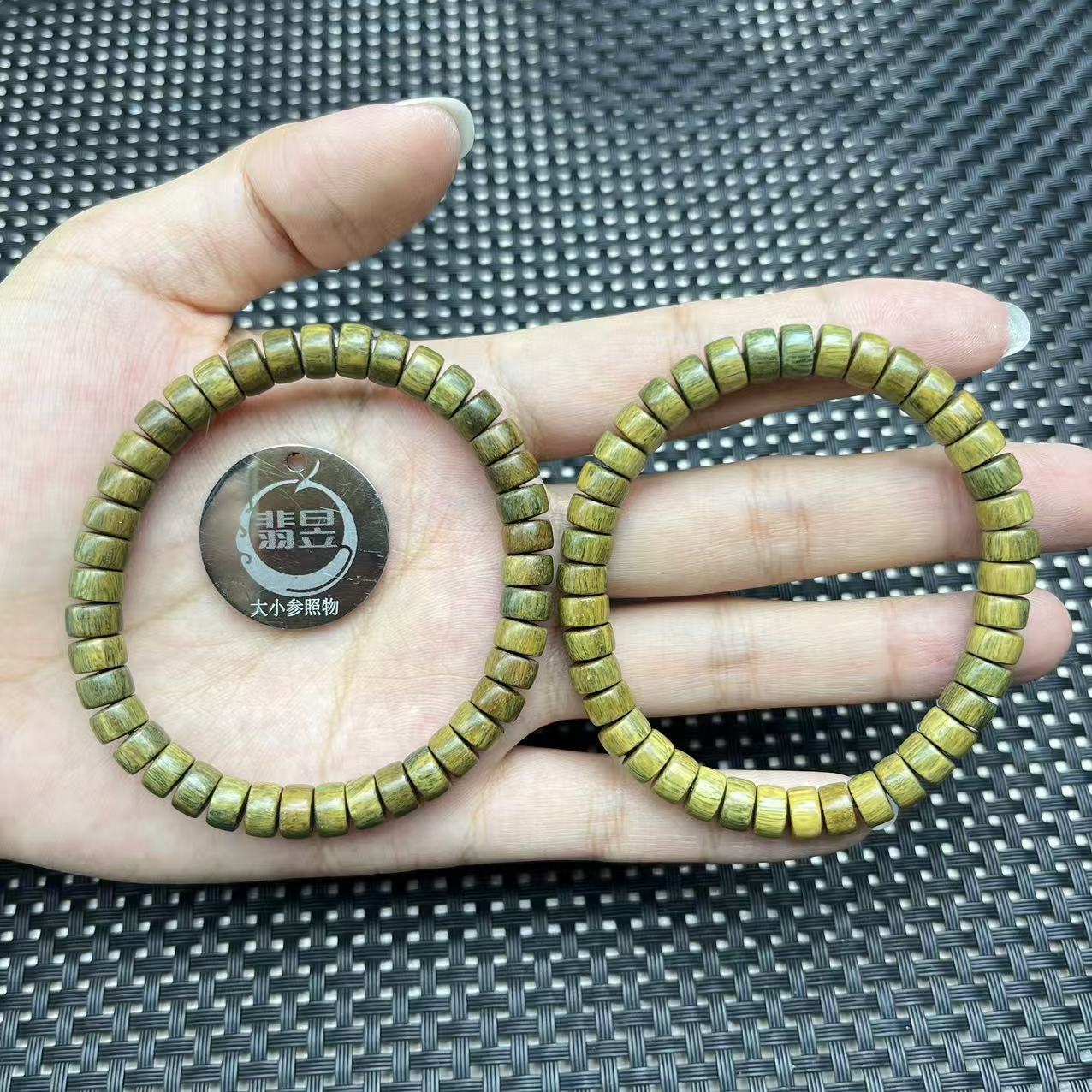 36035T02-3B10-绿檀手串/约6+/约41颗-多样性/发一件