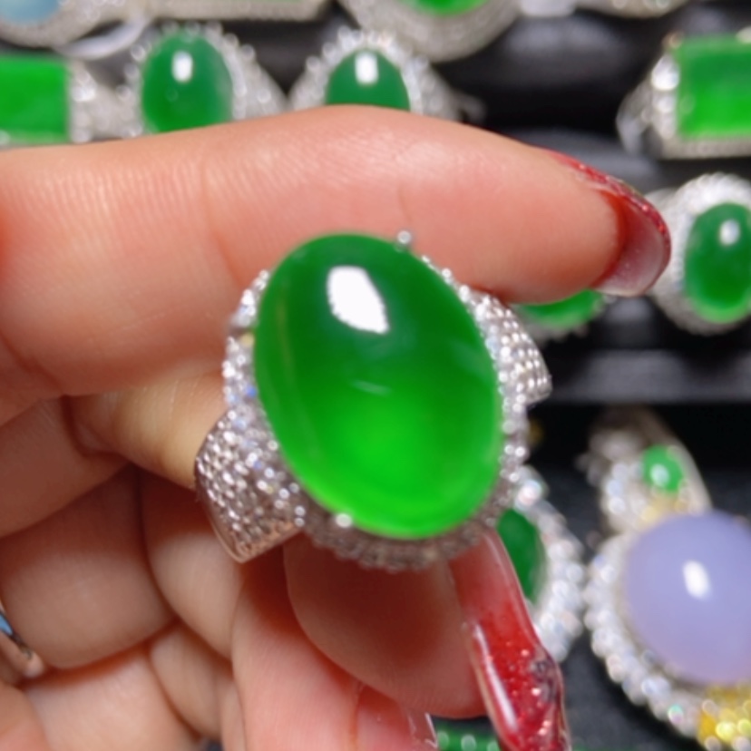 【闪购商品】翡翠颈饰未镶嵌翡翠