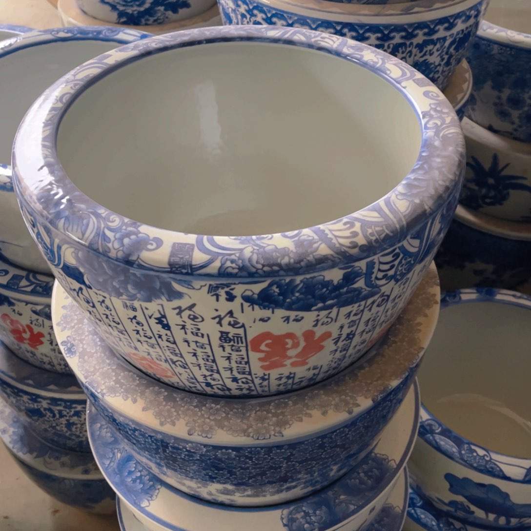 瓷片直径41厘米高度25厘米……