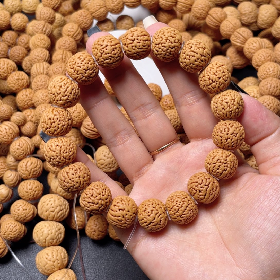 元***球桃核手串蚂蚁柳叶