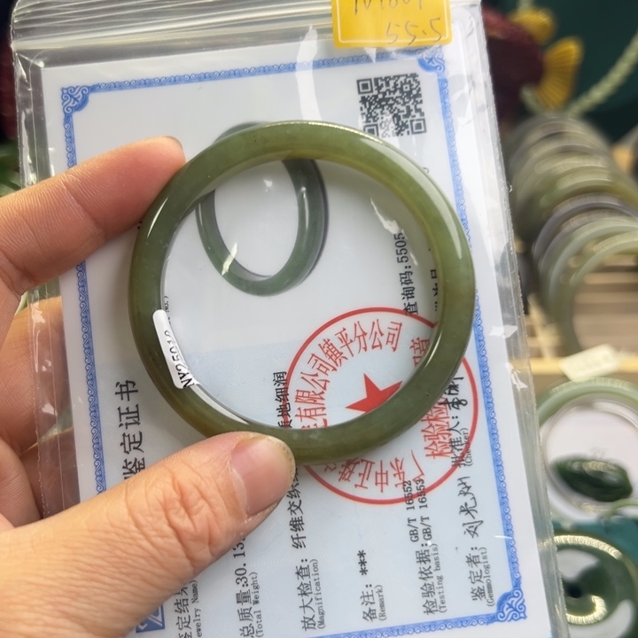 和田玉手镯未镶嵌55.5圈围1807