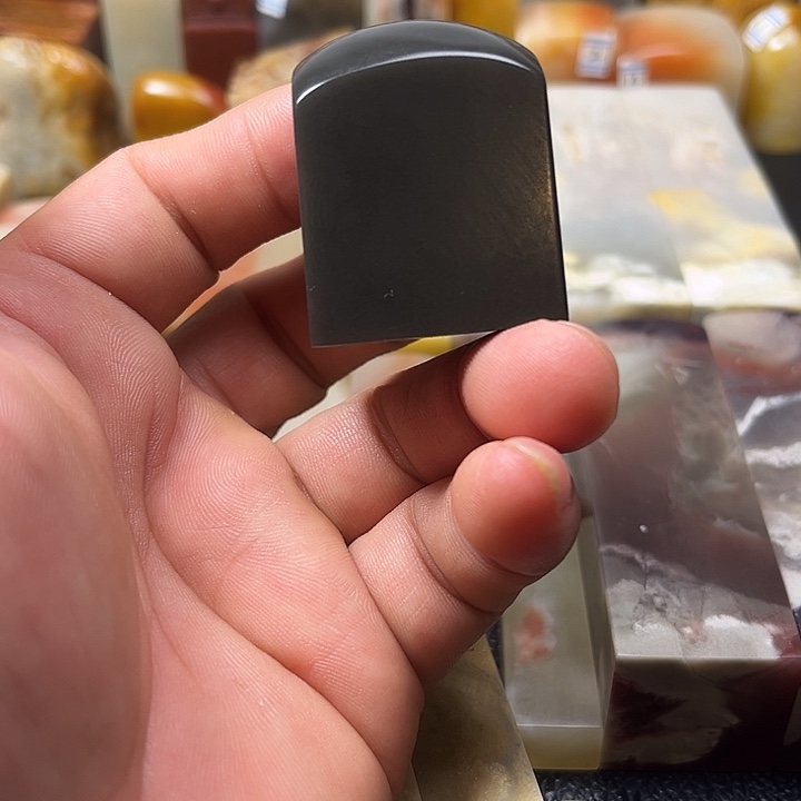 鸽***子昌化石印石昌化牛角印章