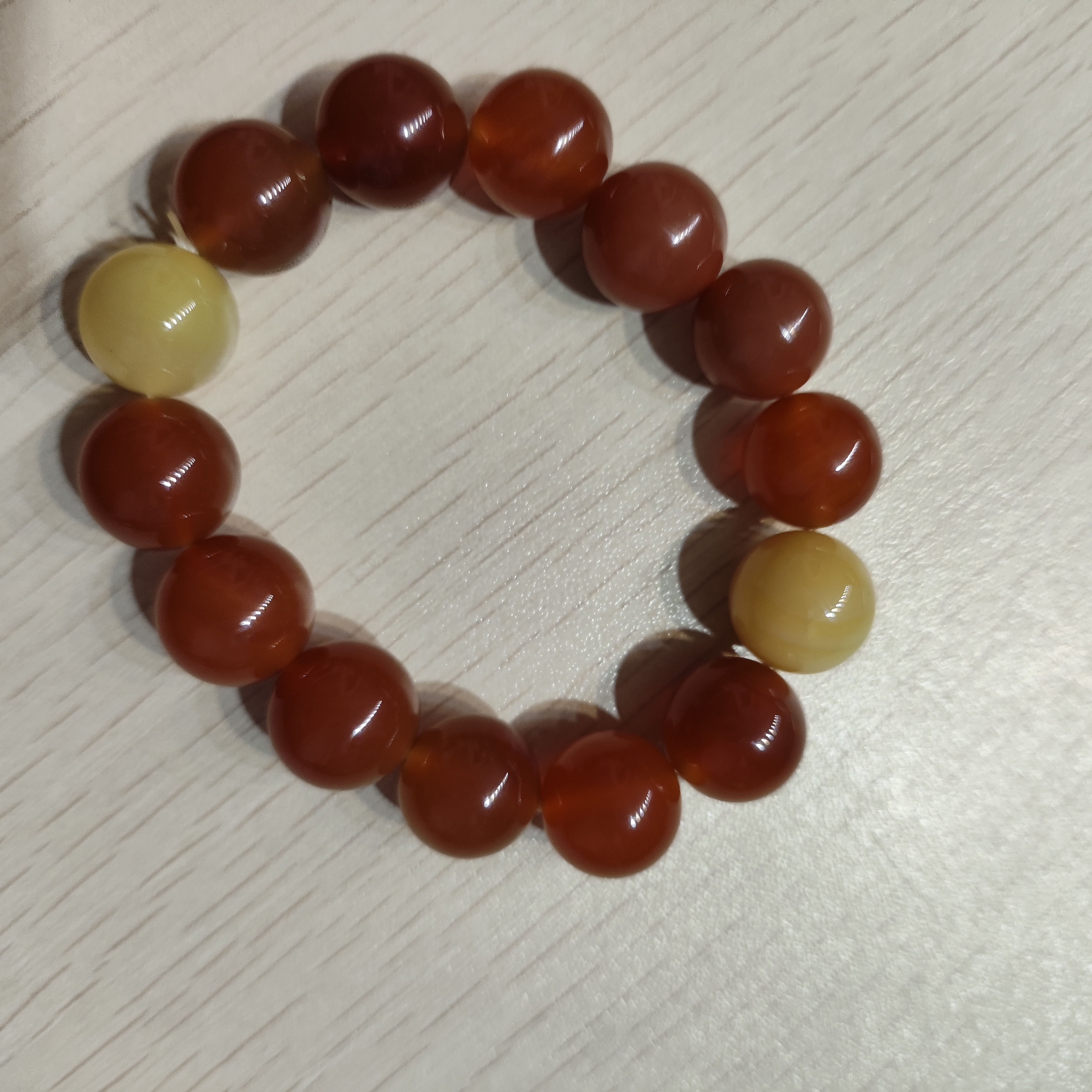 S6048（玉姐珠宝）玛瑙玉红手串-多样性发货只发一件