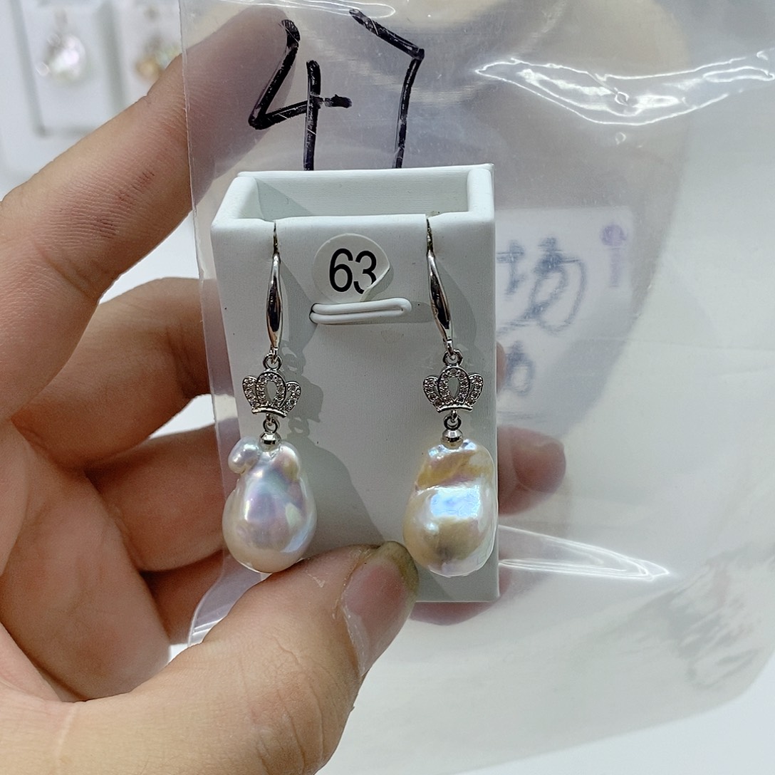 淡水珍珠颈饰合金