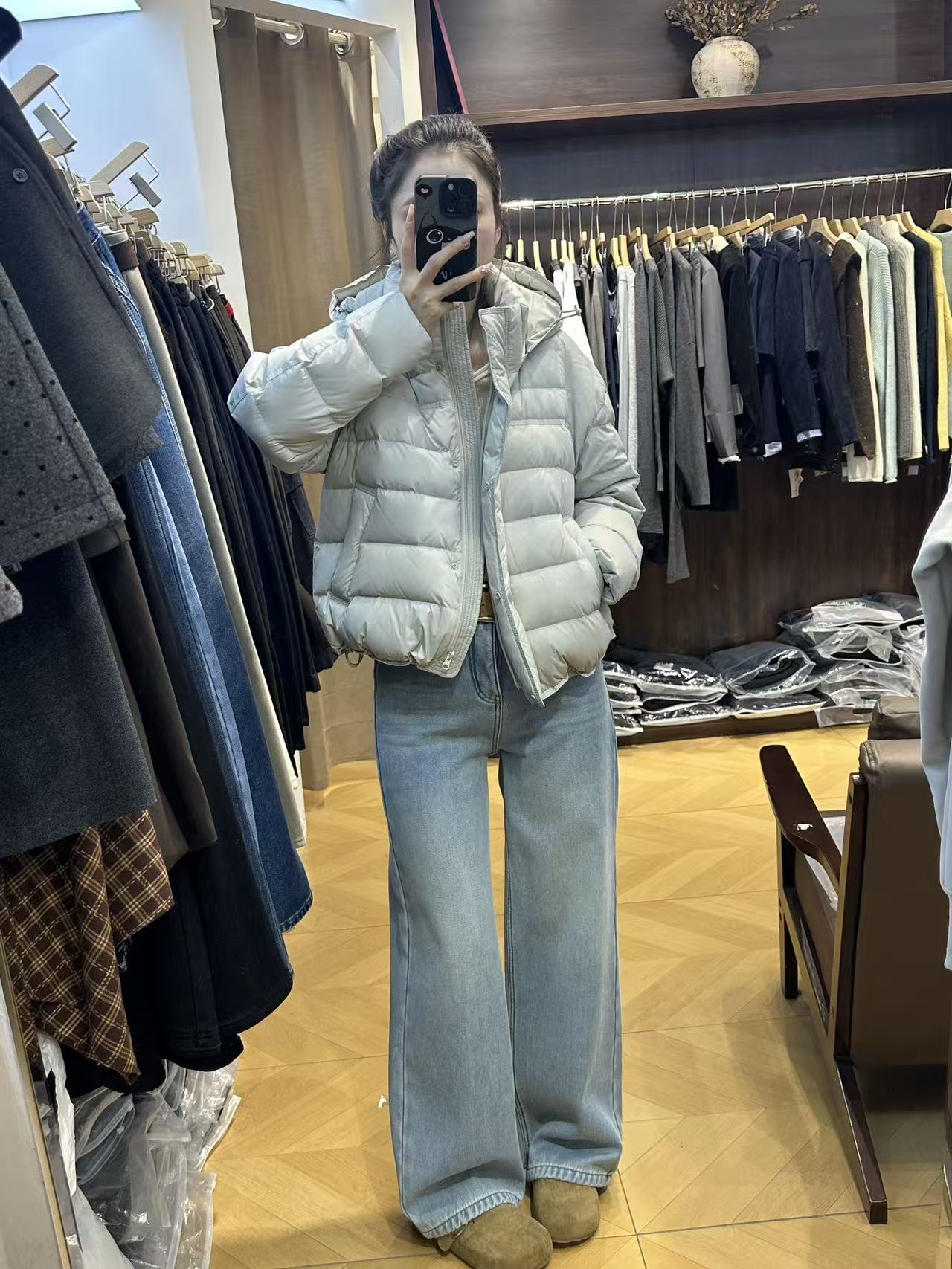 香港一诺连帽，8716小贝壳，3年质保，出绒换新女款时尚