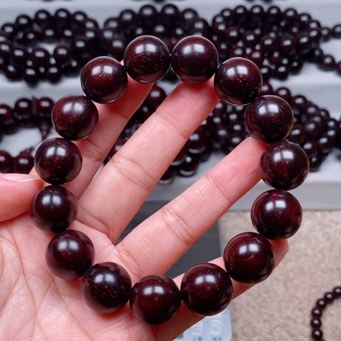 檀香紫檀（小叶紫檀）丁****卯1.5