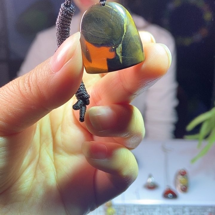 琥珀裸石未镶嵌缅甸天然琥珀随行