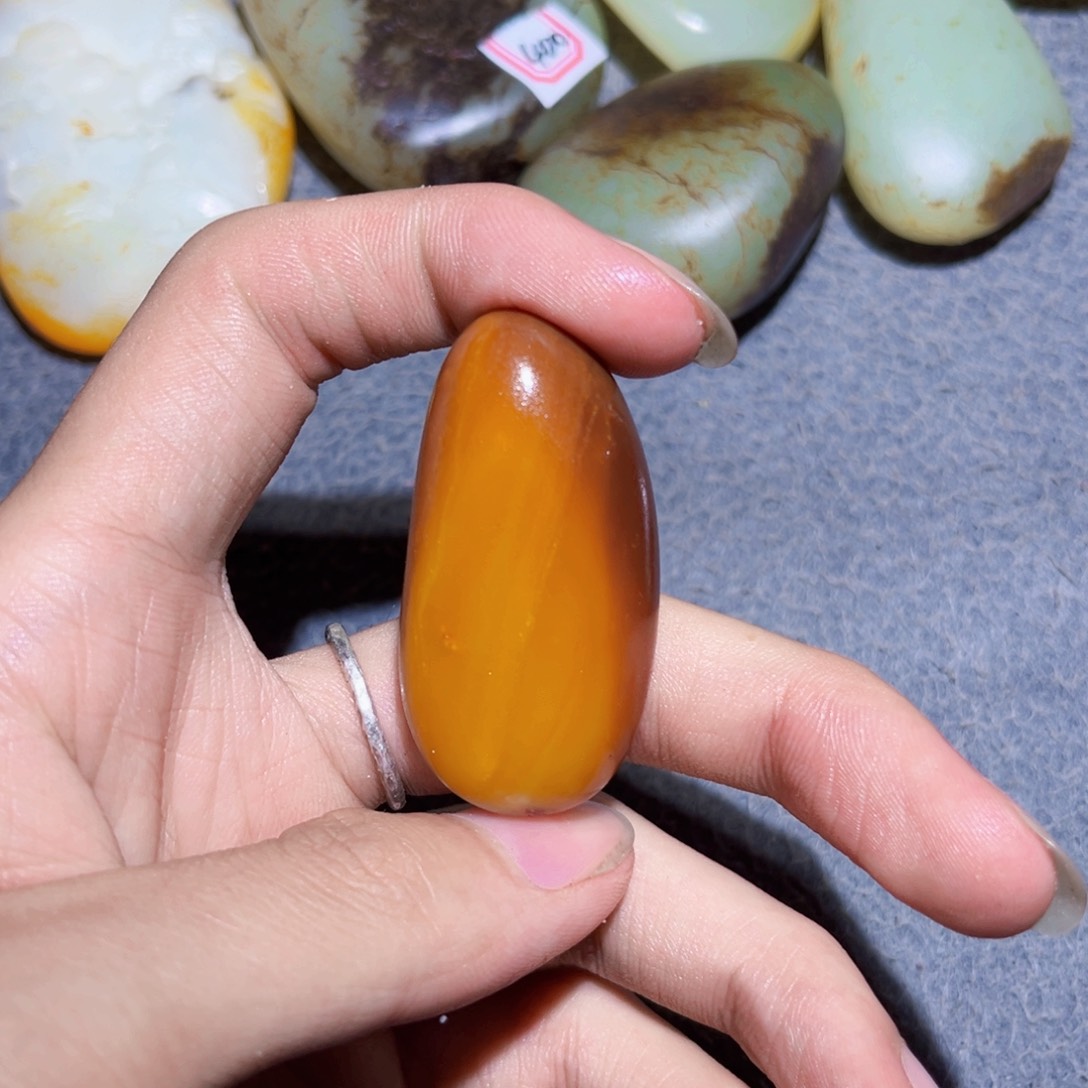 和田玉未镶嵌珠宝奇石