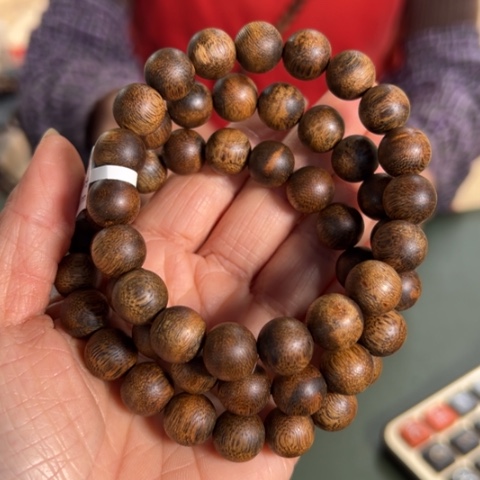 沉香手串白棋10克卡1.1多样性发1条