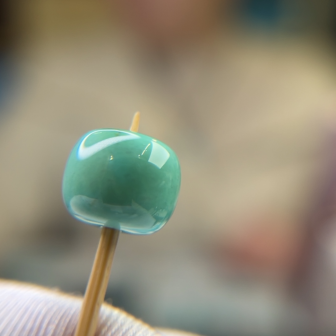 绿松石未镶嵌珠宝奇石11.3