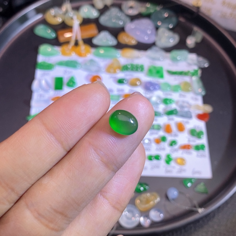 【闪购商品】翡翠未镶嵌挂件蛋