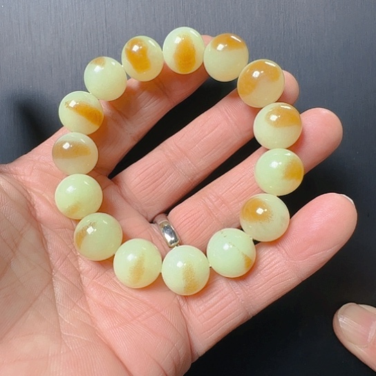 T***王和田玉未镶嵌手镯卡14