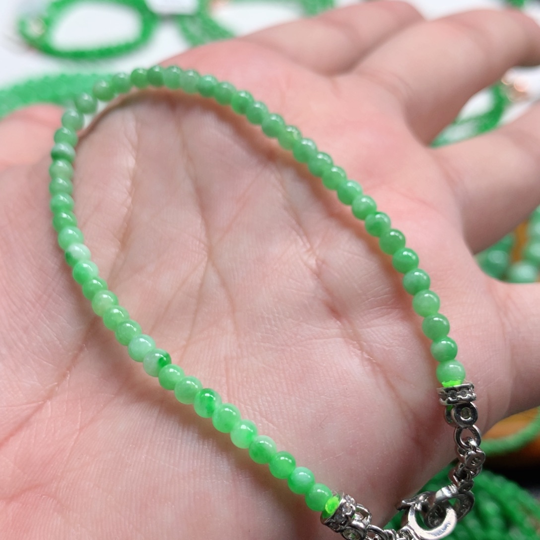 翡翠未镶嵌手链翡翠