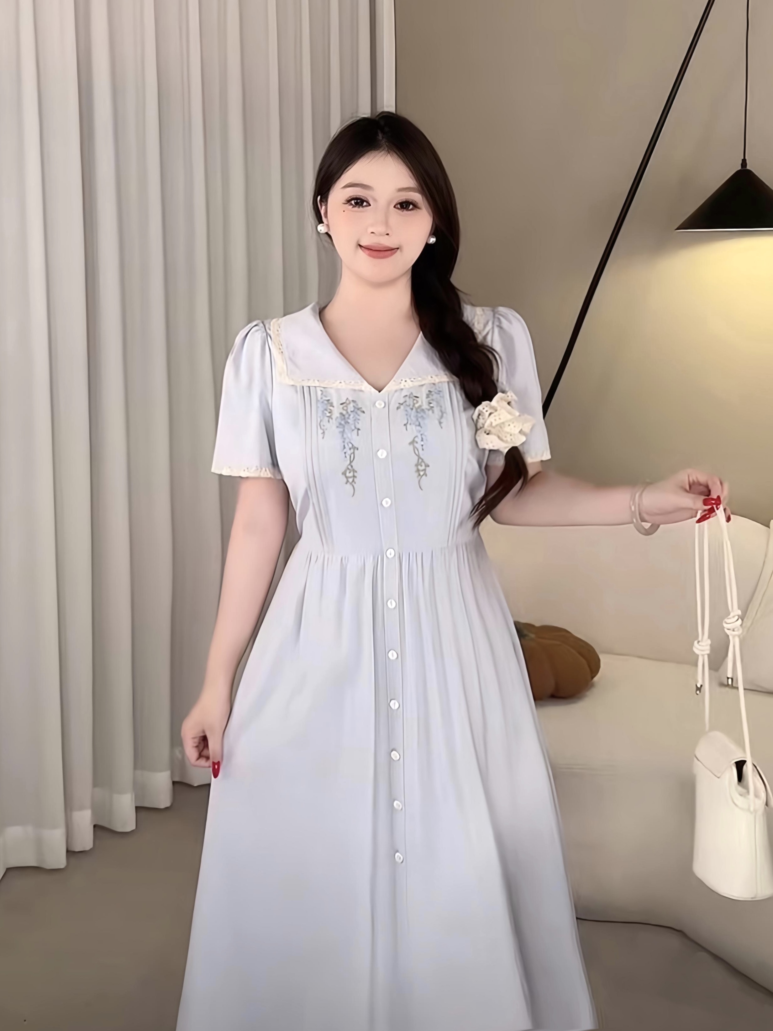 月半鱼【内购会】法式娃娃领连衣裙女夏季新款显瘦清新蓝色长裙