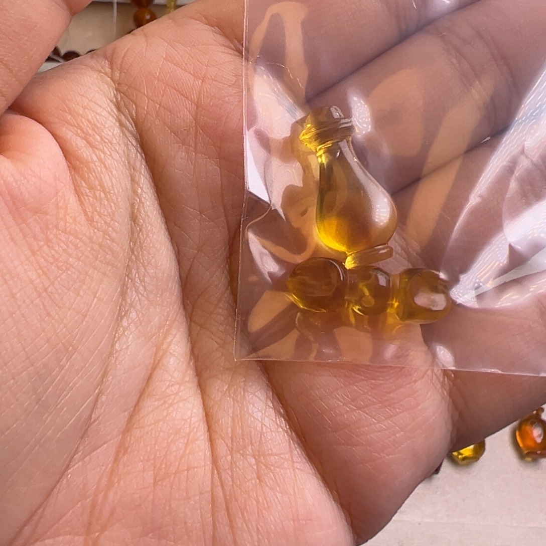 琥珀未镶嵌裸石2个小件