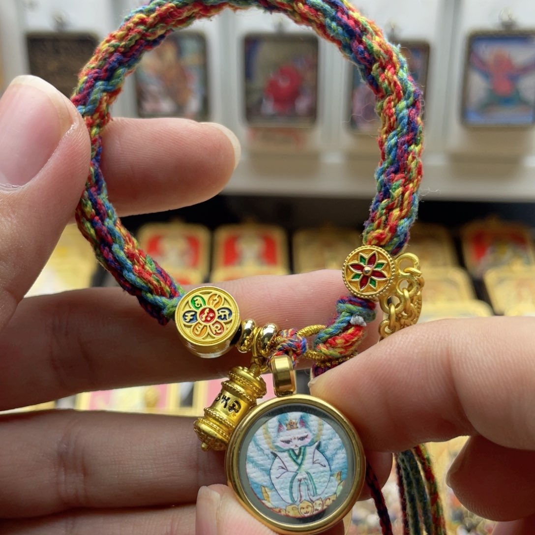 楚*艾唐卡定制一步到位