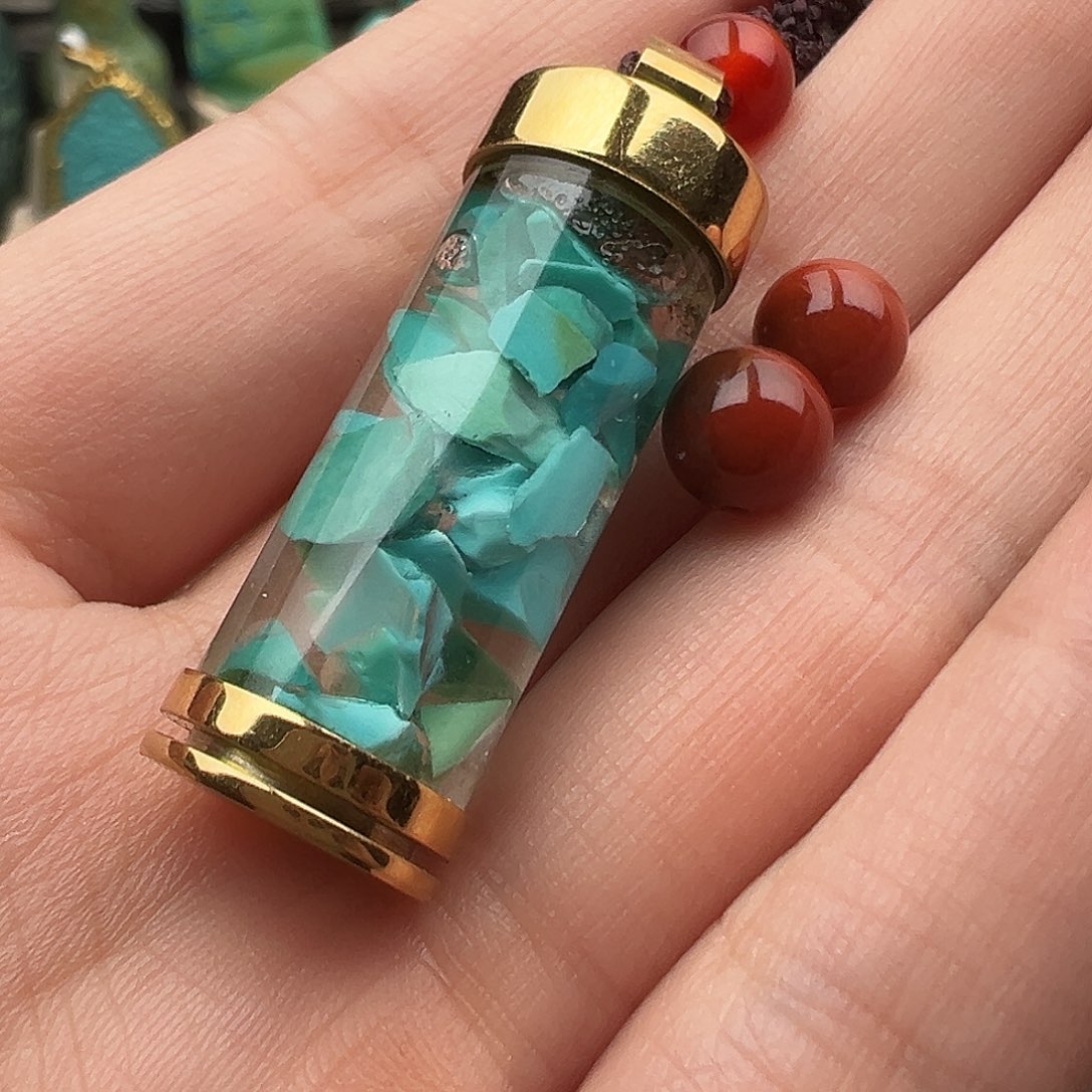 南红玛瑙配饰未镶嵌