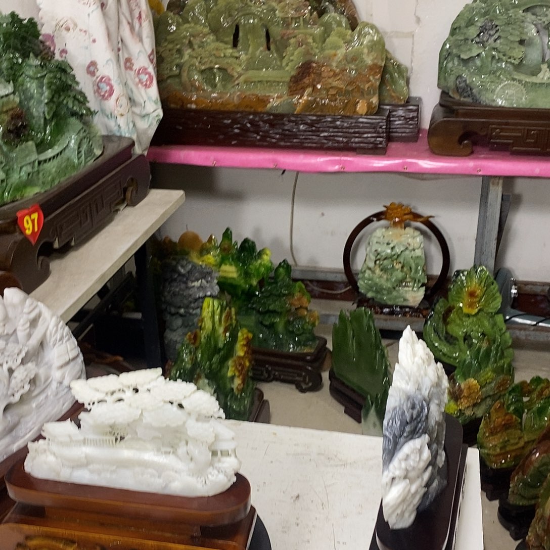 吴***化玉玉未镶嵌居家摆件