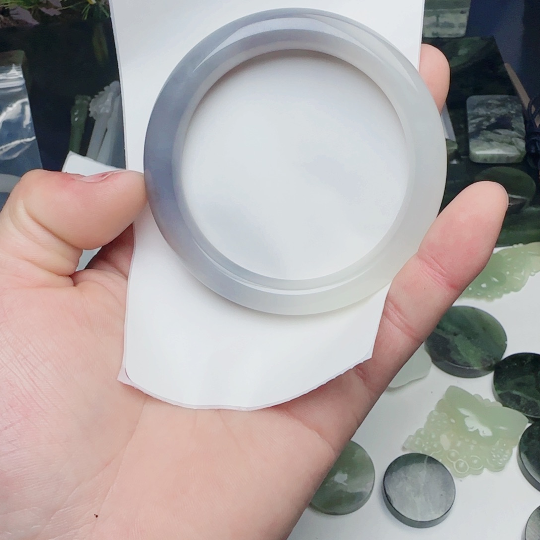 和田玉手镯未镶嵌明*