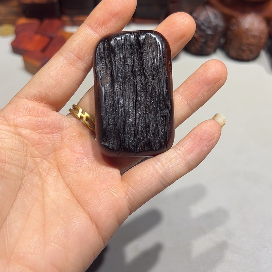 九***枣木直播间默认截图