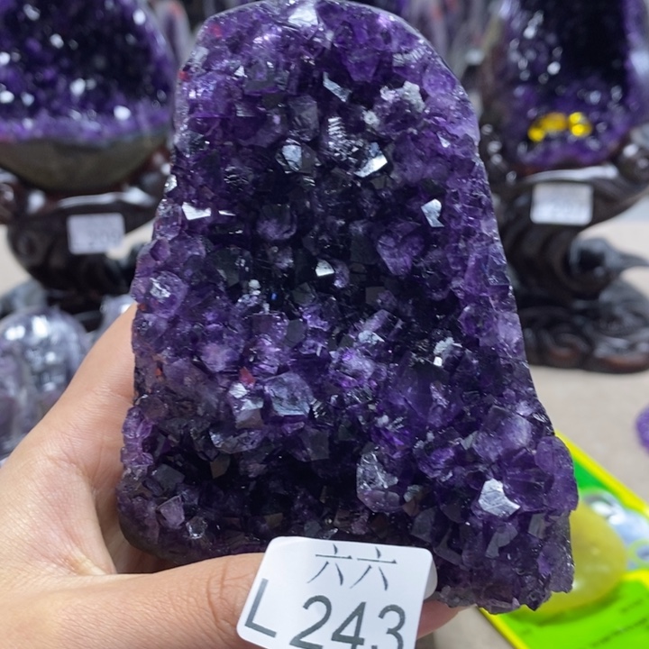 未镶嵌水晶大型摆件（非配饰）摆件