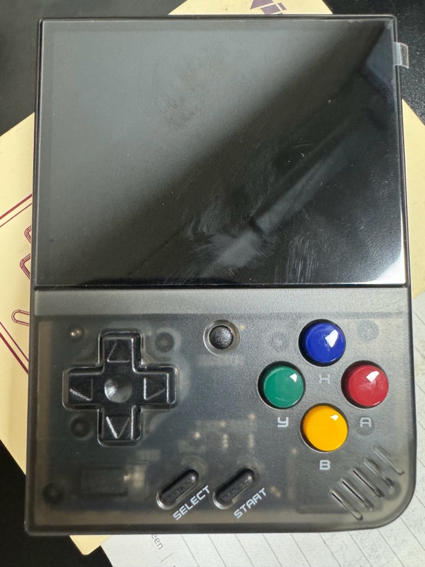 9新  游戏机/电子配件/颜色不挑