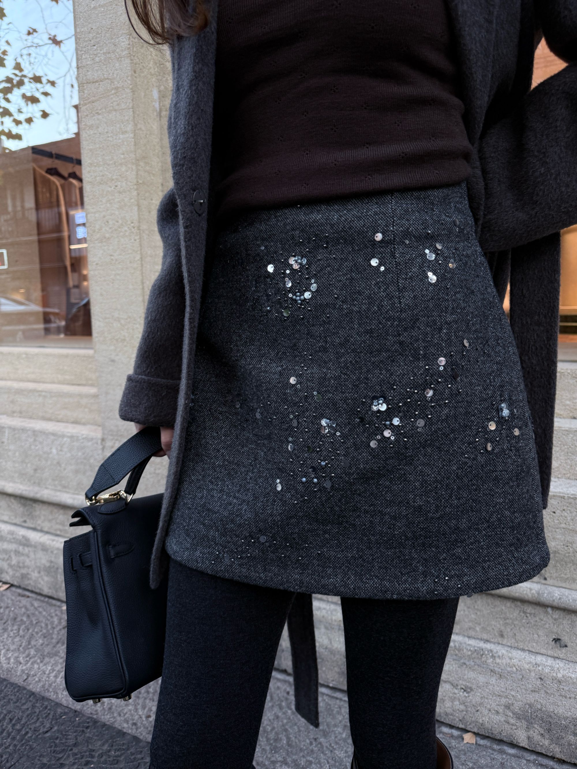 Choumo 设计感亮片烫钻A字贵气感防走光毛呢短裙 S5162001