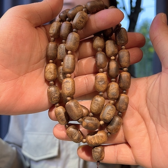 沉香手串白棋留疤1.1多样性发货1条