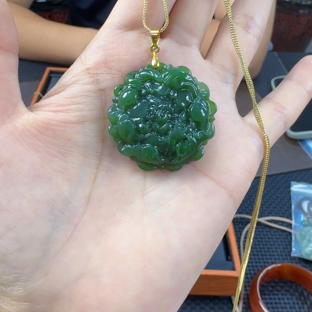 和田玉（碧玉）合金颈饰