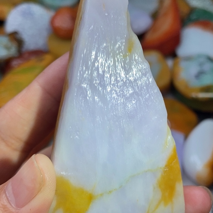 翡翠未镶嵌颈饰缅甸