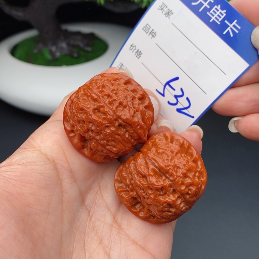 文玩核桃把件36血麒麟532