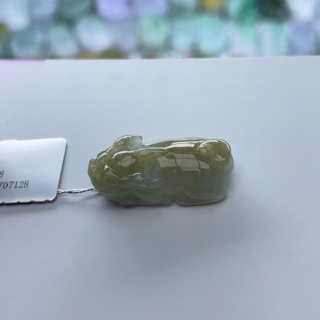 翡翠颈饰未镶嵌貔貅