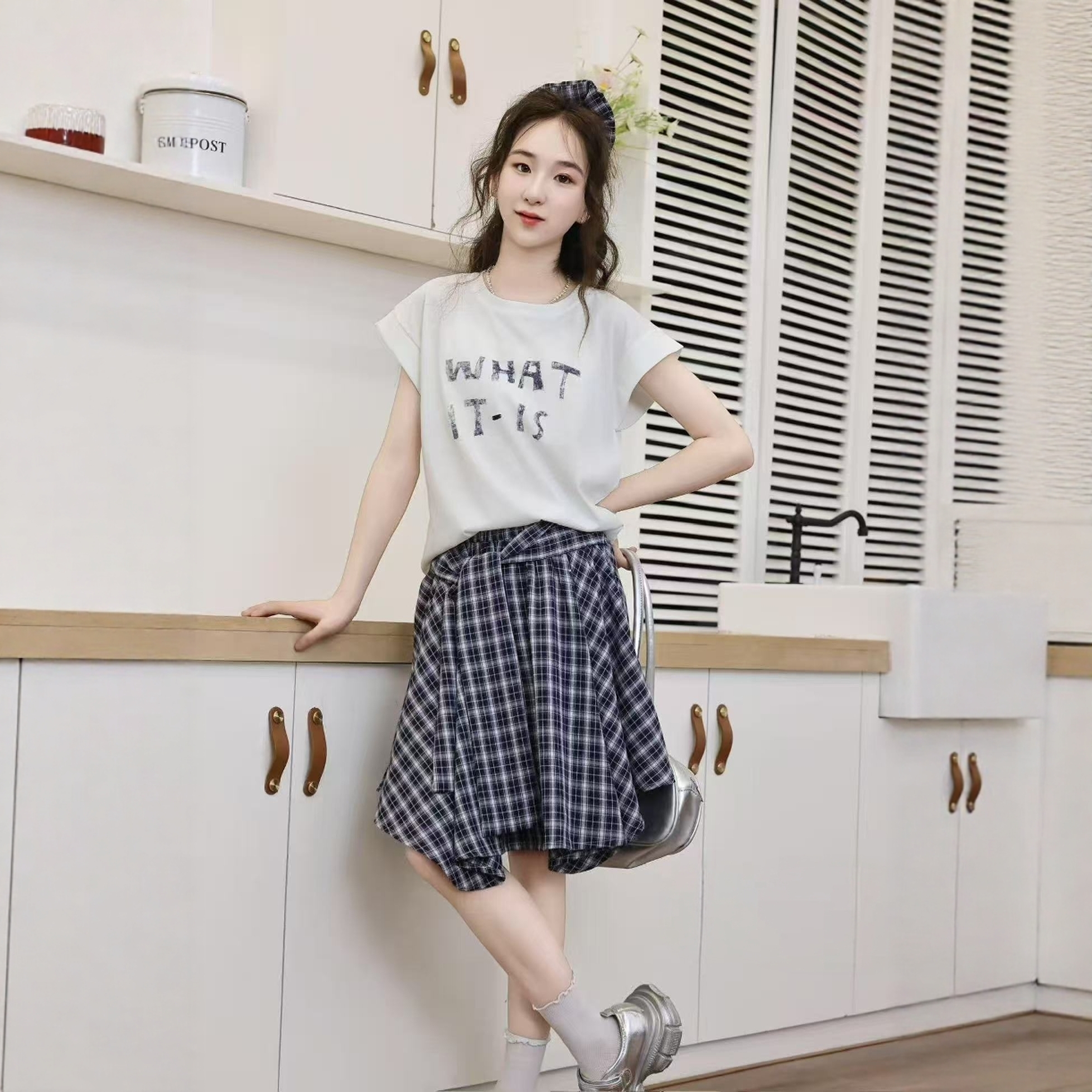 2557 夏款三件套发圈短袖格子半身裙