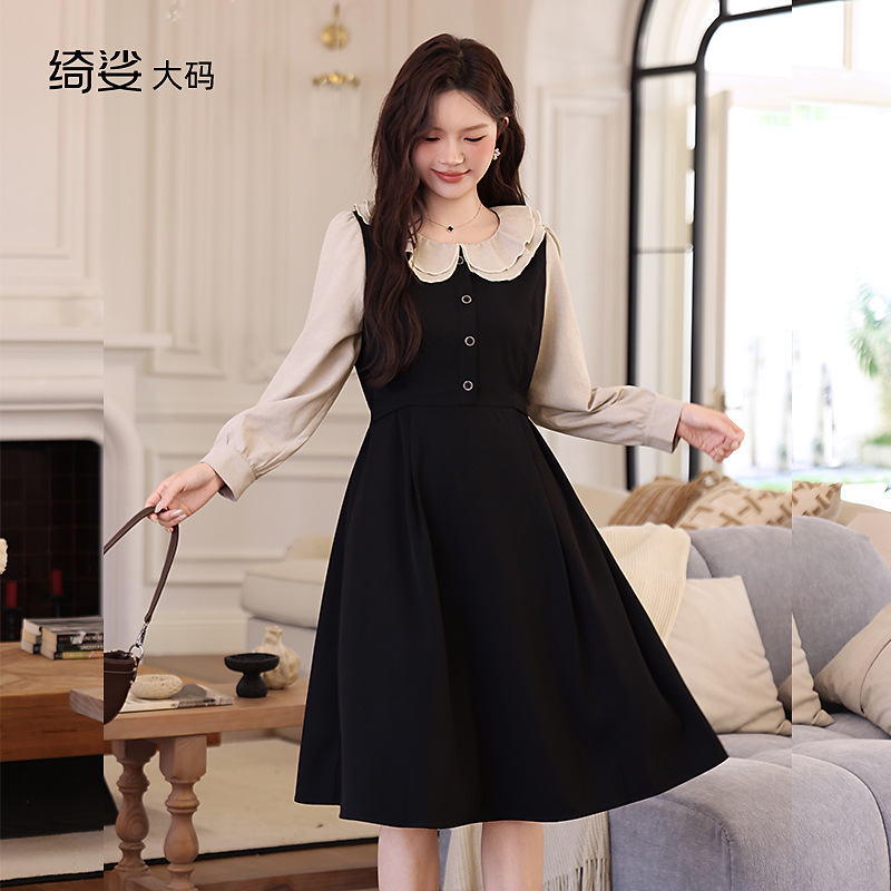 绮娑大码女装秋新款娃娃领收腰A字遮肉显瘦胖MM长袖假两件连衣裙