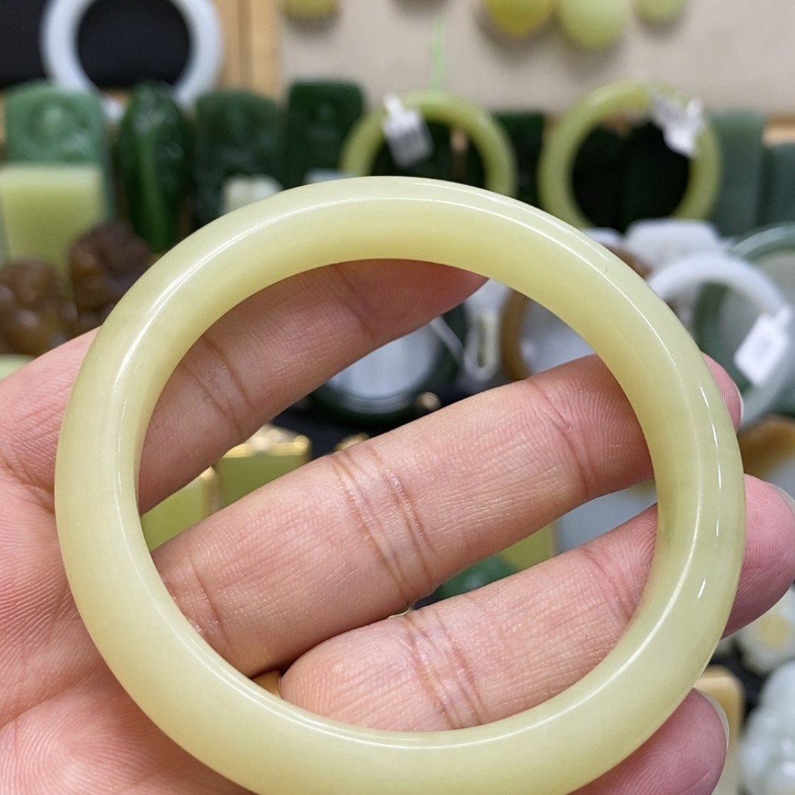 【闪购商品】颈饰未镶嵌和田玉