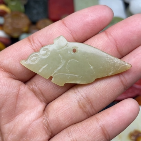 和田玉颈饰未镶嵌24