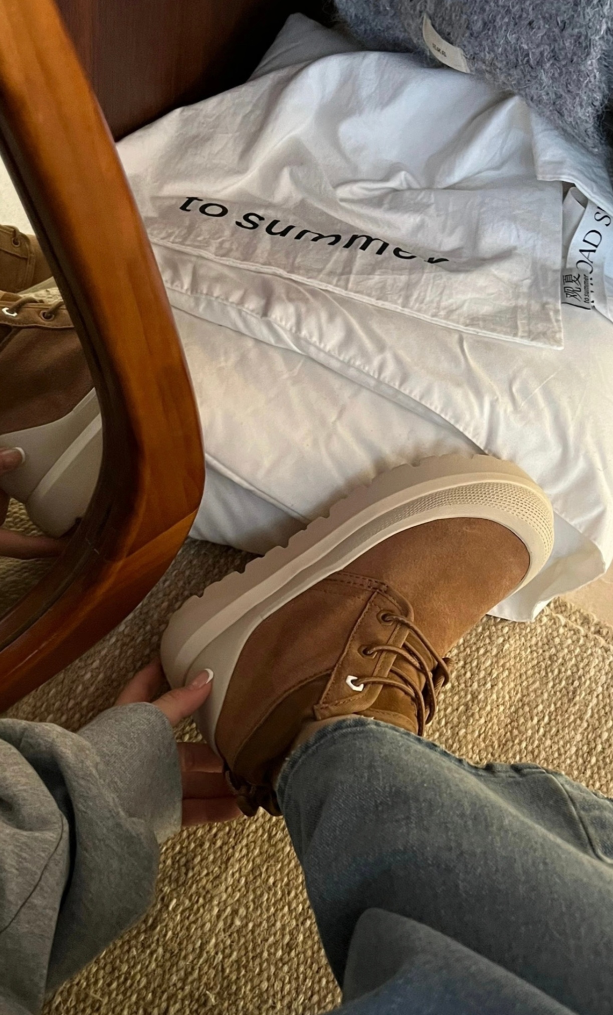 【高帮款】王一博同款情侣时尚雪地靴羊皮毛一体加绒加厚保暖面包鞋