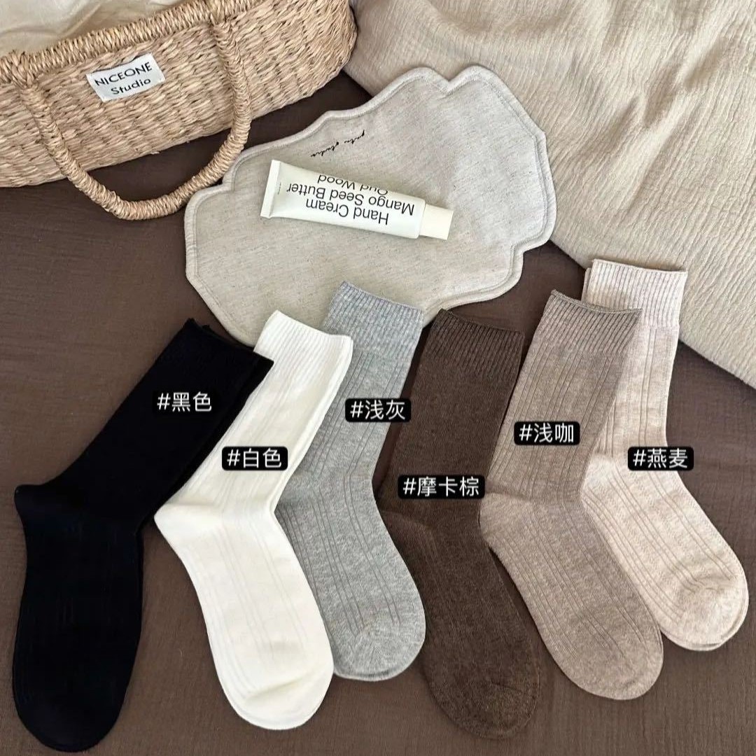 秋冬新款奶白色中筒女袜z045