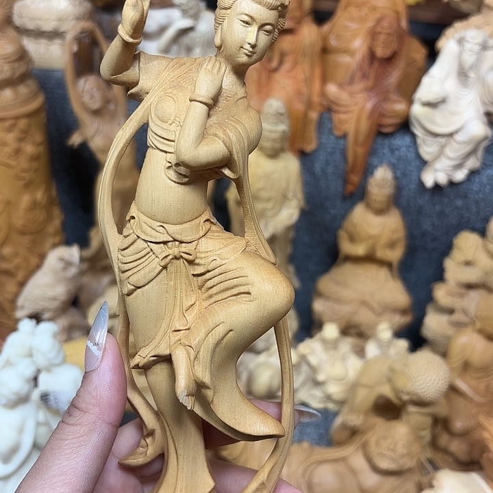 黄杨木黄杨木瑕疵美女