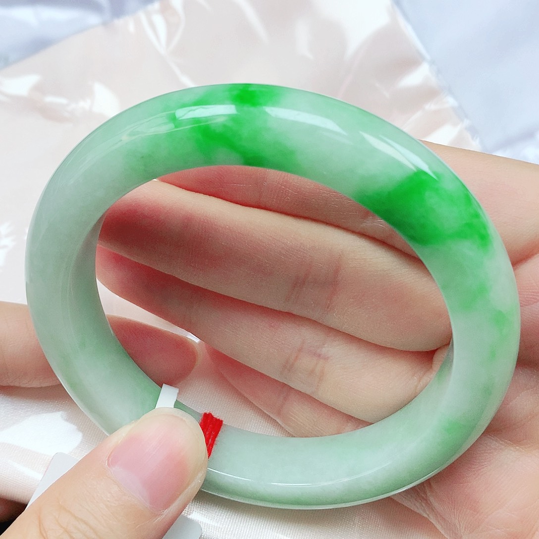 翡翠未镶嵌手镯抖音318