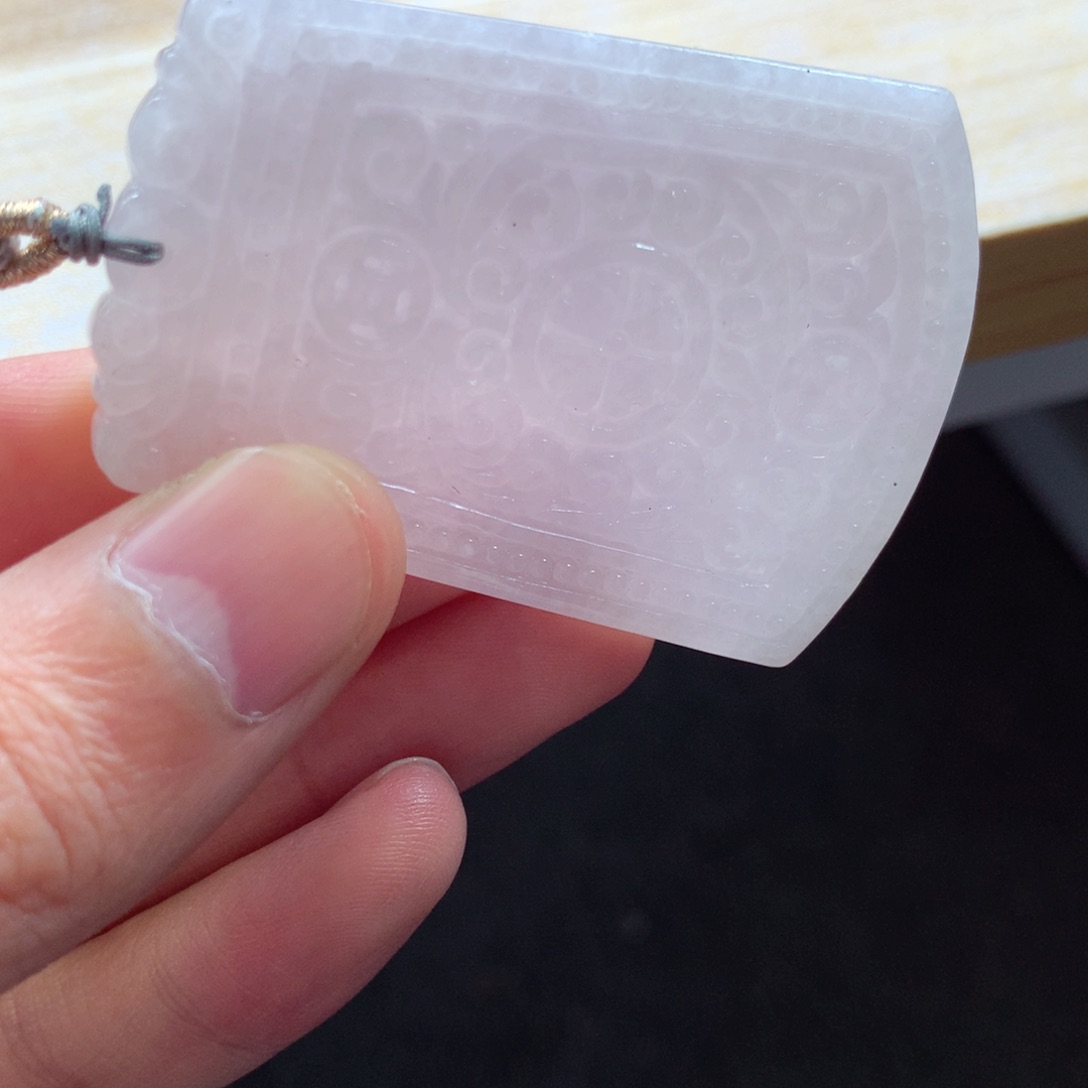 翡翠颈饰未镶嵌吊坠