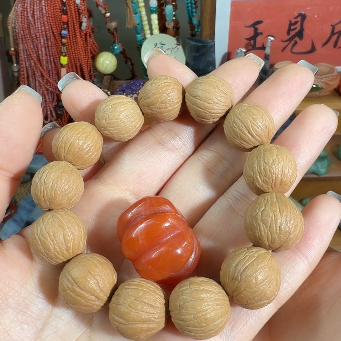 超****和田玉未镶嵌颈饰