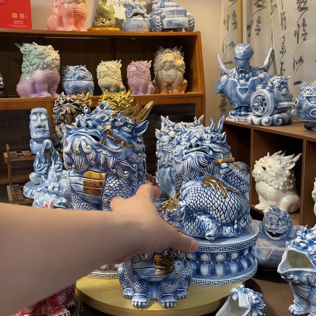 摆件一**悔无金麒麟香薰炉莲花底座