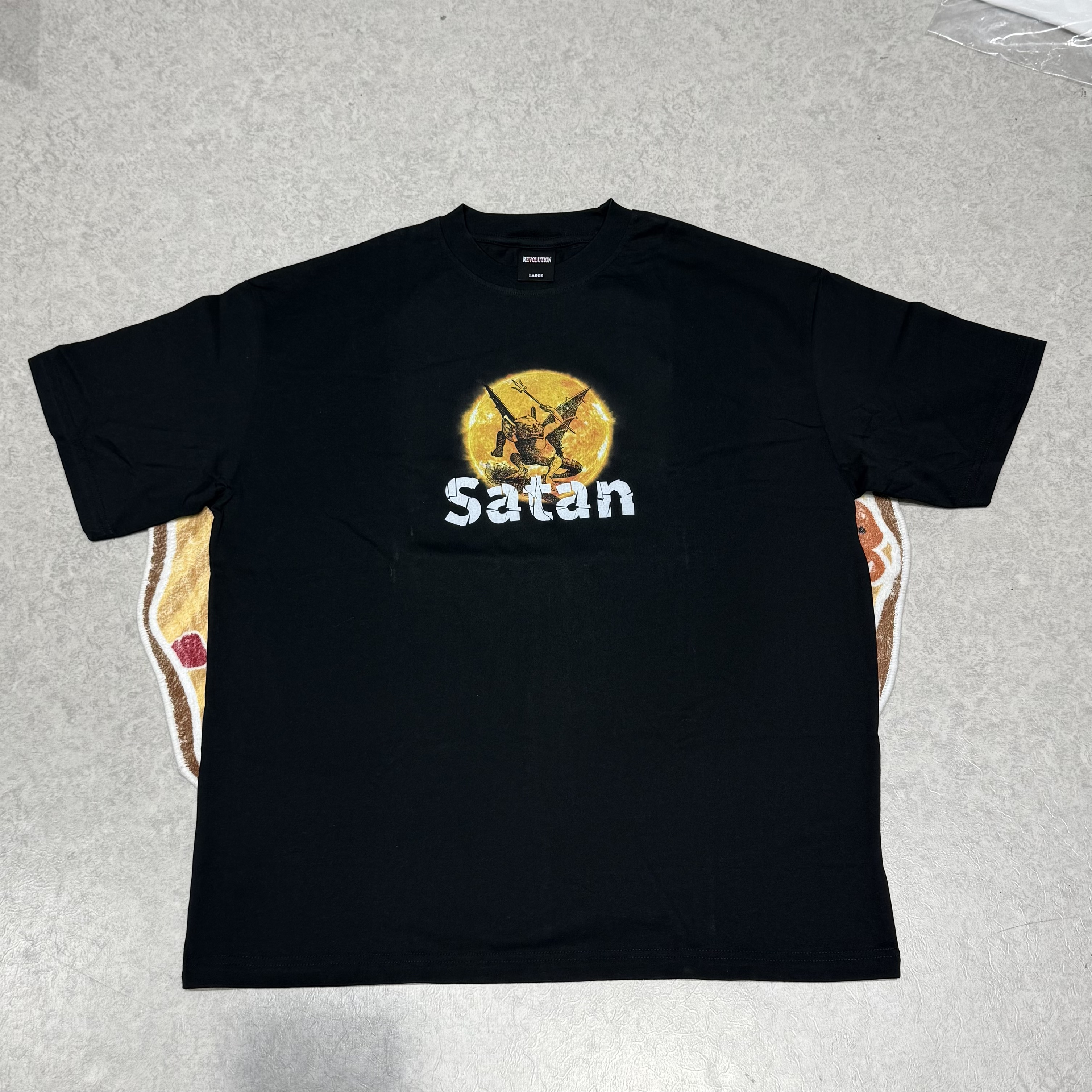 SATAN 黑色 太阳印花短袖