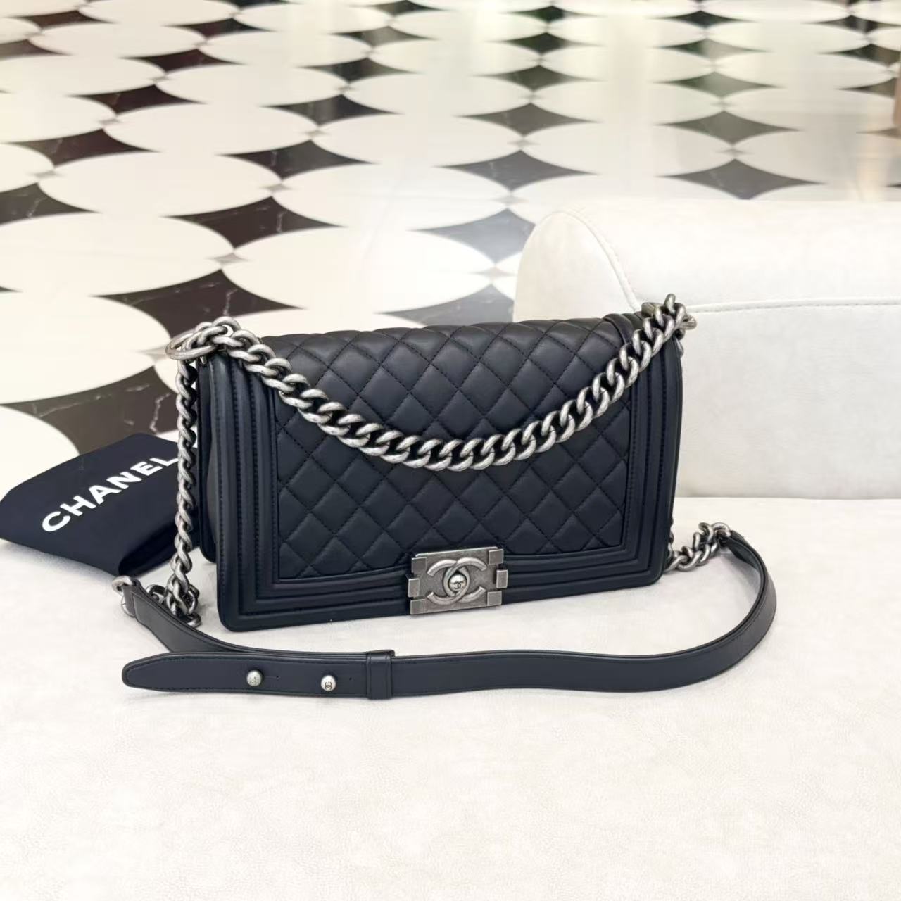 99新 Chanel/香奈儿 意向金leboy中号黑银单肩包芯片款/89338158